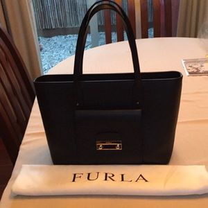 Furla leathertote bag
